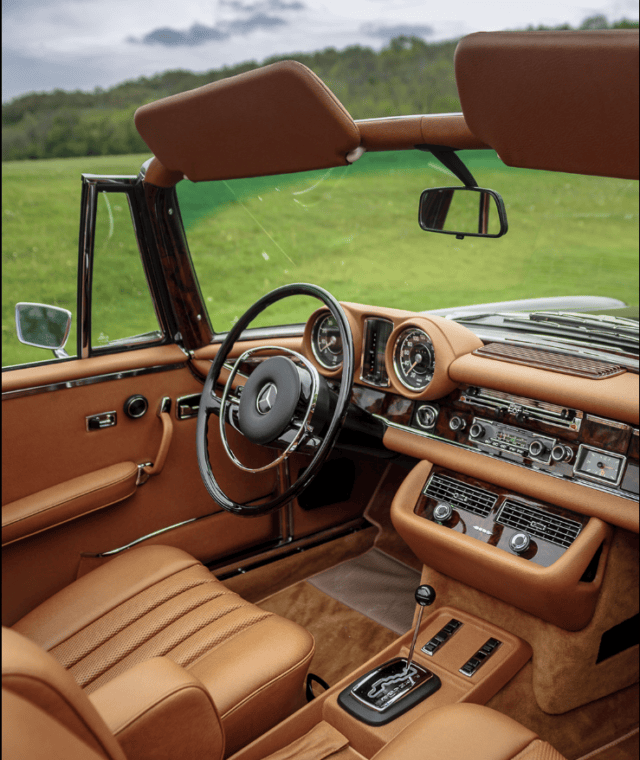 Motor Classic Hungary Interior