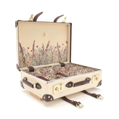 Chelsea Garden · Carry On Ivoryburgundy Globe Trotter